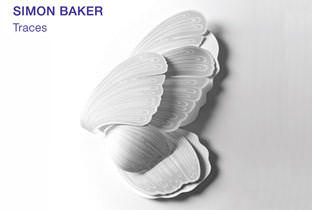 Traces by Simon Baker - cover album