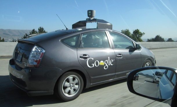 masina care se conduce singura - google