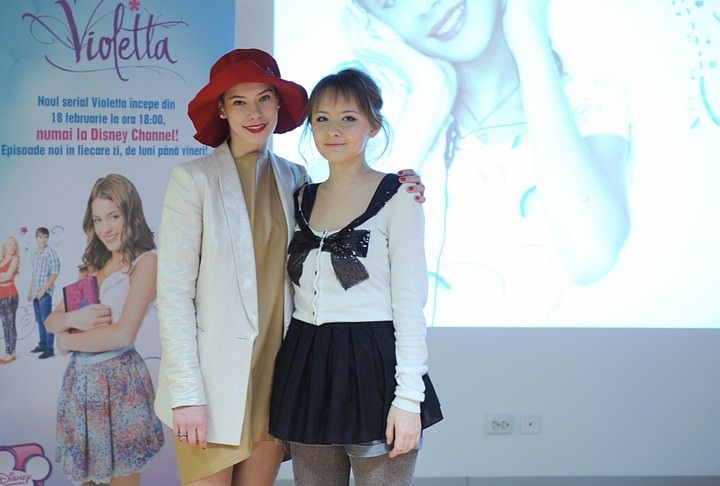 Crina Semciuc si Miruna Oprea